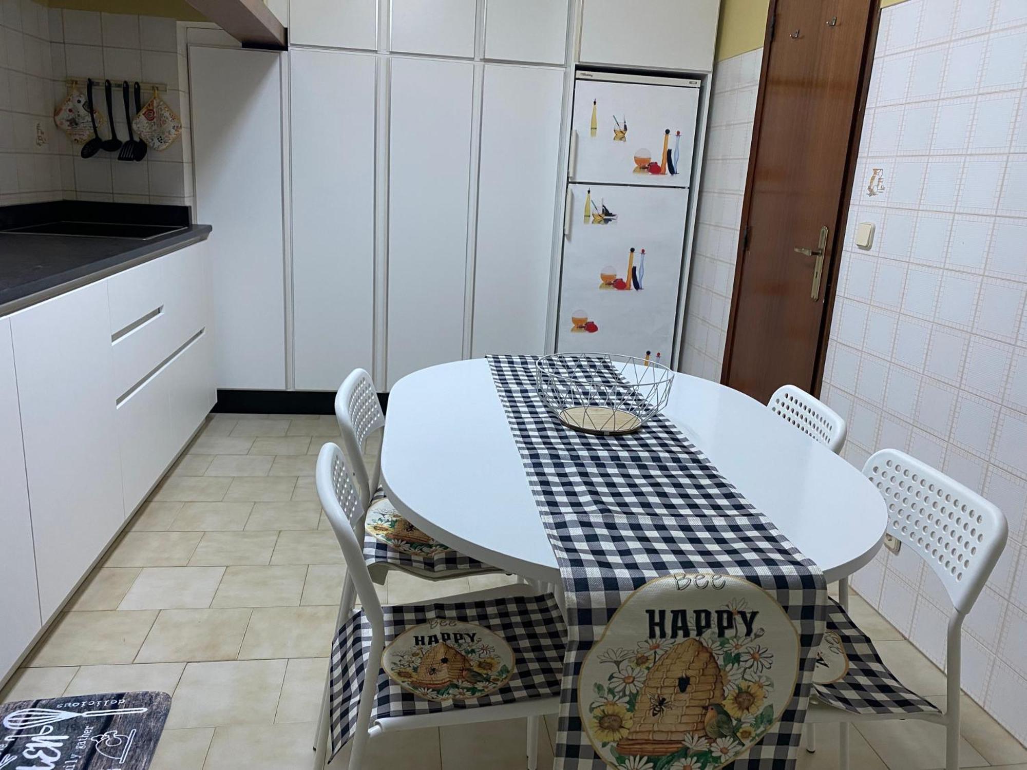 A Terraza Da Filipa Apartment วีลาปรายา เด อันโกรา ภายนอก รูปภาพ