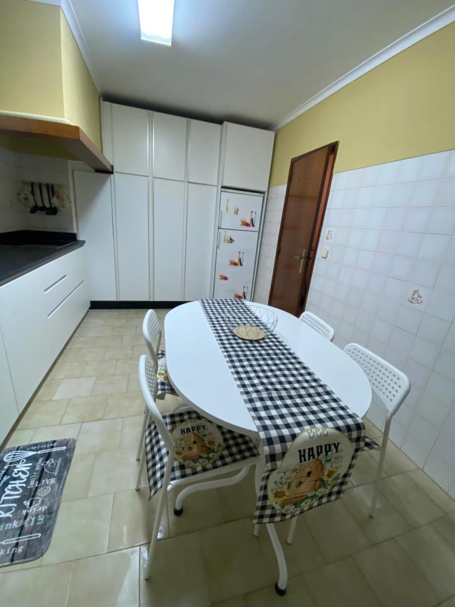 A Terraza Da Filipa Apartment วีลาปรายา เด อันโกรา ภายนอก รูปภาพ